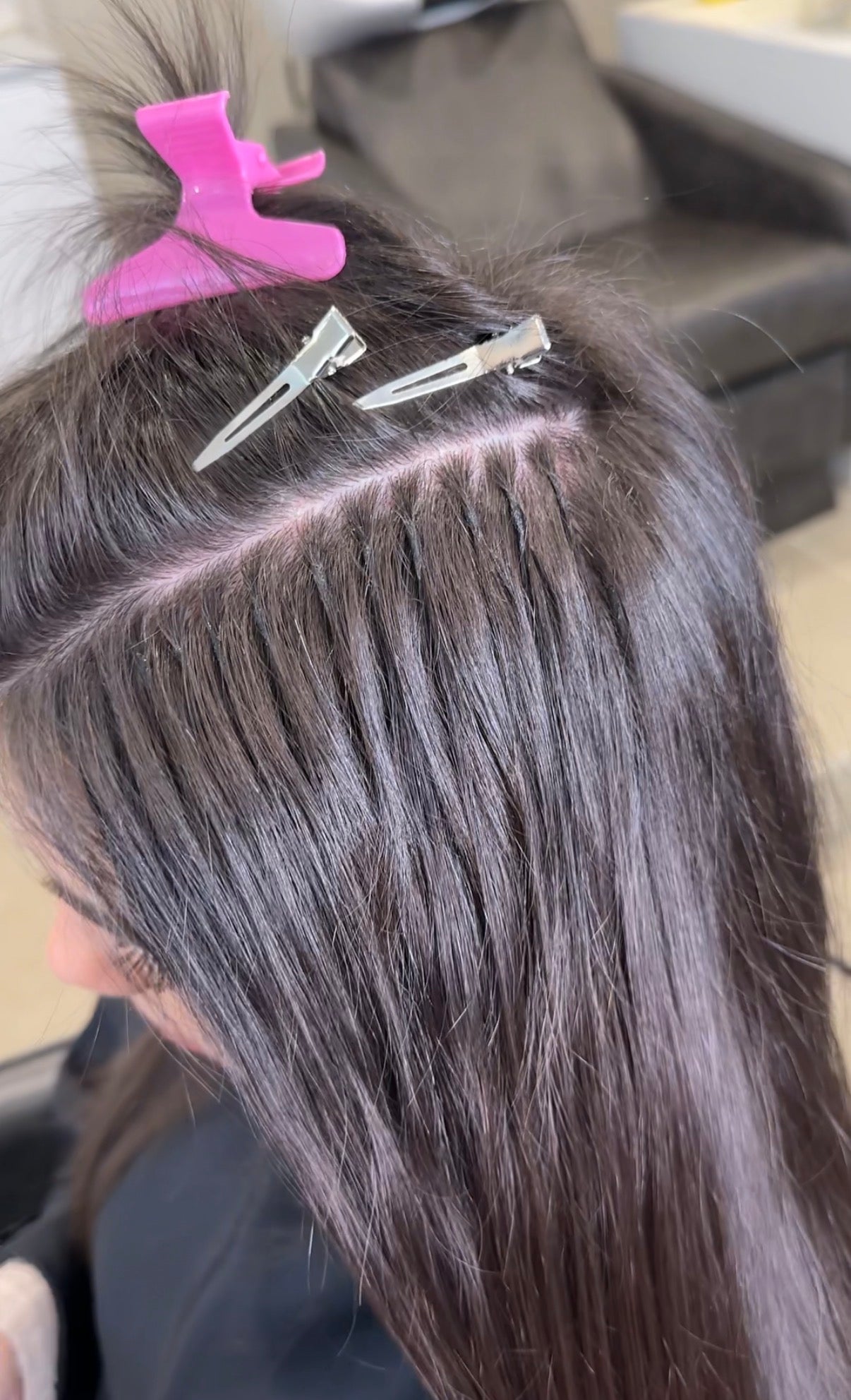 Close up Keratin Bond extension application